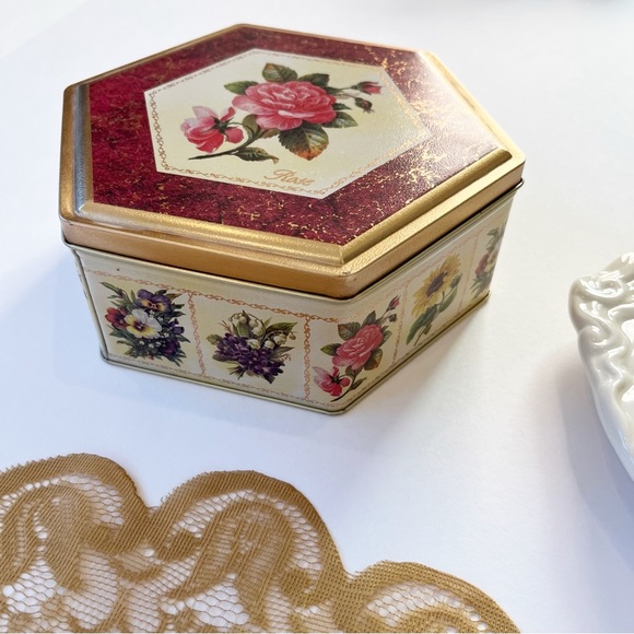 Vintage Vanity/Altar Set - Picture 5 of 8